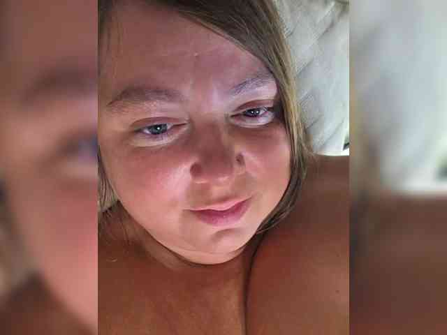 FLUFFY_BEAUTY webcam