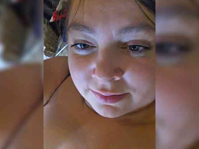 FLUFFY_BEAUTY webcam