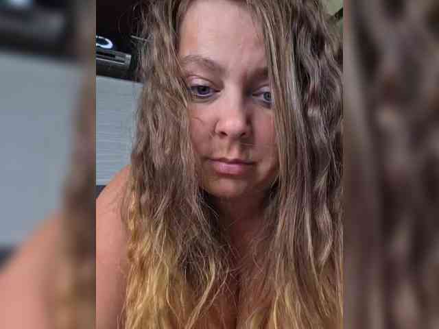 FLUFFY_BEAUTY webcam