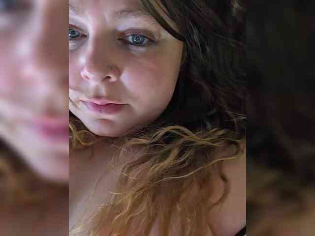 FLUFFY_BEAUTY webcam