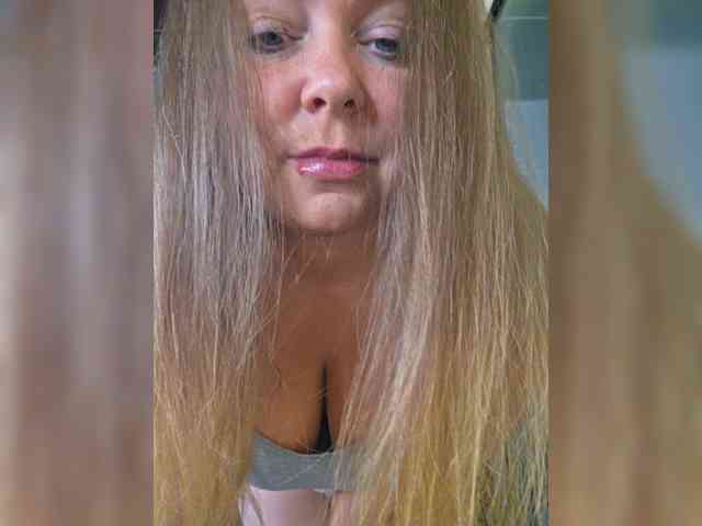 FLUFFY_BEAUTY webcam