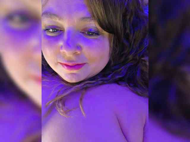 FLUFFY_BEAUTY webcam
