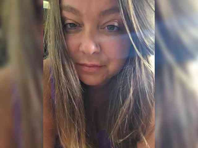 FLUFFY_BEAUTY webcam