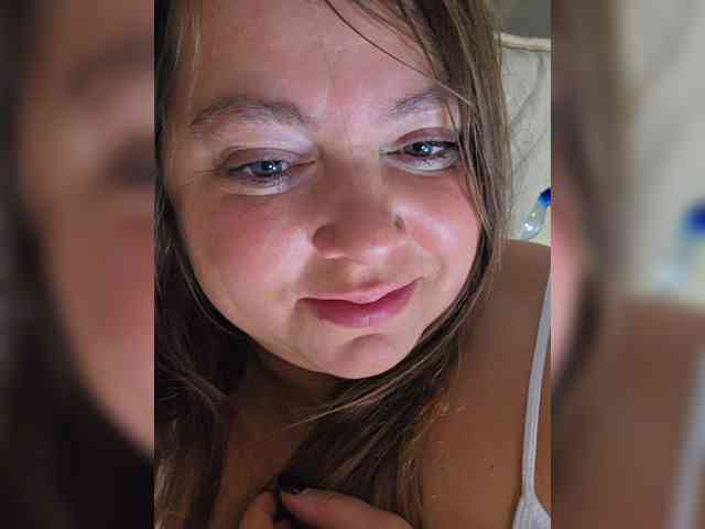 FLUFFY_BEAUTY webcam