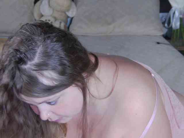 FLUFFY_BEAUTY webcam