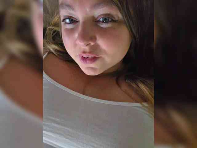 FLUFFY_BEAUTY webcam