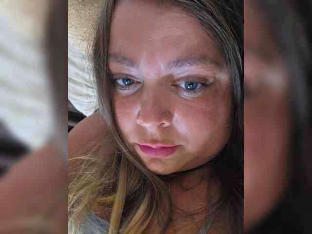 FLUFFY_BEAUTY webcam