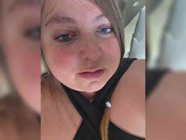 FLUFFY_BEAUTY webcam
