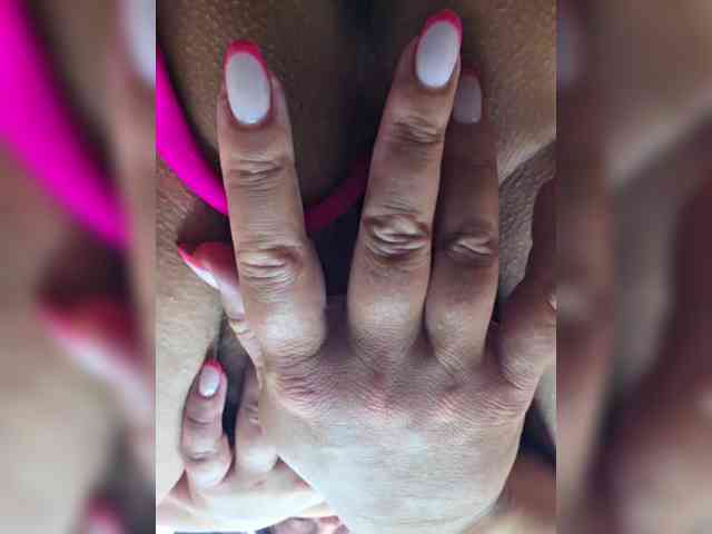FLUFFY_BEAUTY webcam