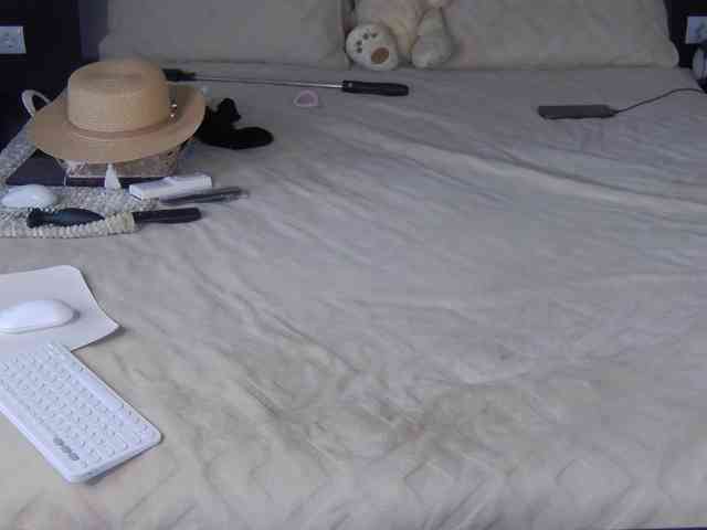 FLUFFY_BEAUTY webcam