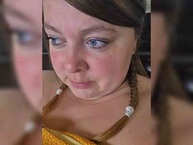 FLUFFY_BEAUTY webcam