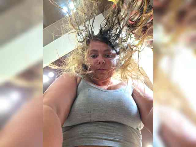 FLUFFY_BEAUTY webcam