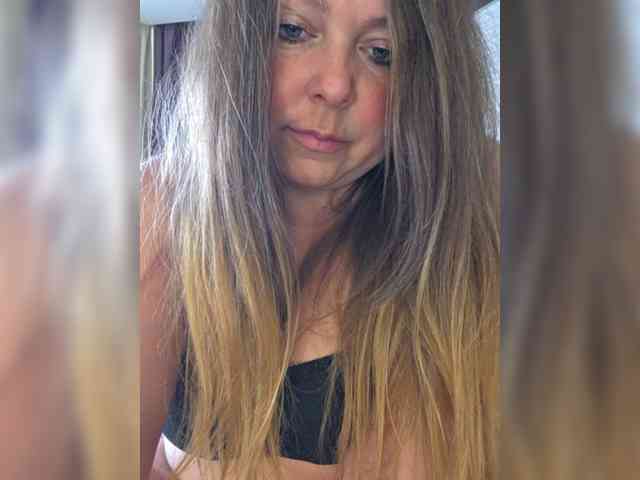 FLUFFY_BEAUTY webcam