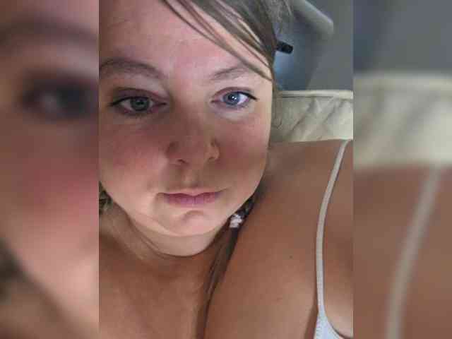 FLUFFY_BEAUTY webcam