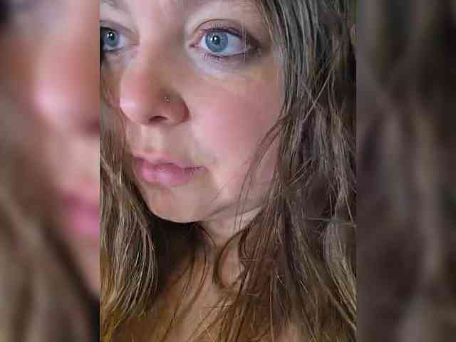 FLUFFY_BEAUTY webcam