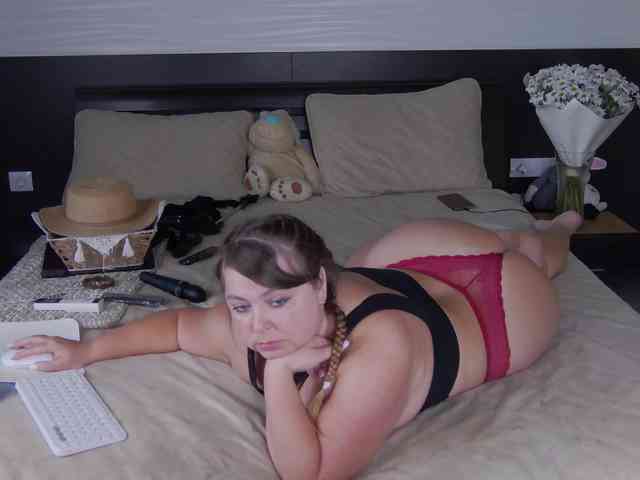 FLUFFY_BEAUTY webcam