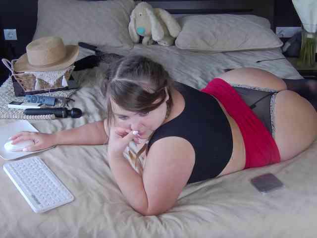FLUFFY_BEAUTY webcam