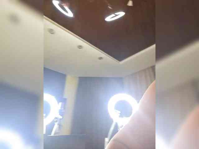 FLUFFY_BEAUTY webcam