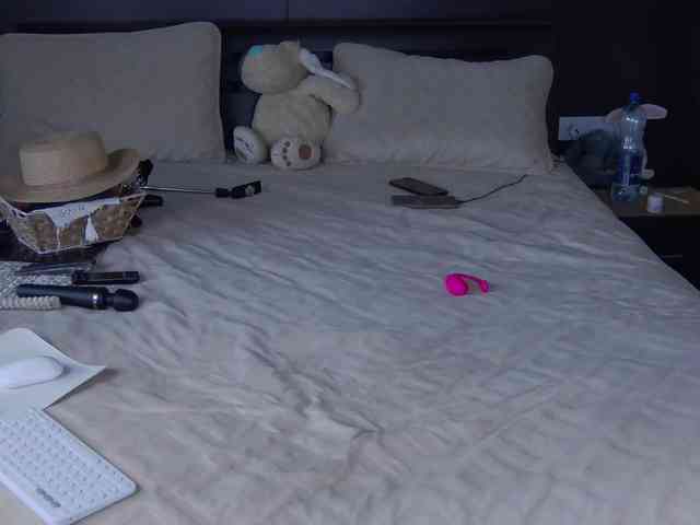 FLUFFY_BEAUTY webcam