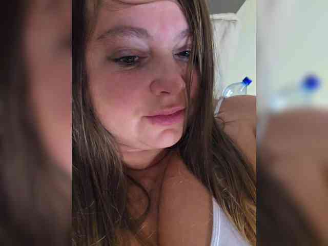 FLUFFY_BEAUTY webcam