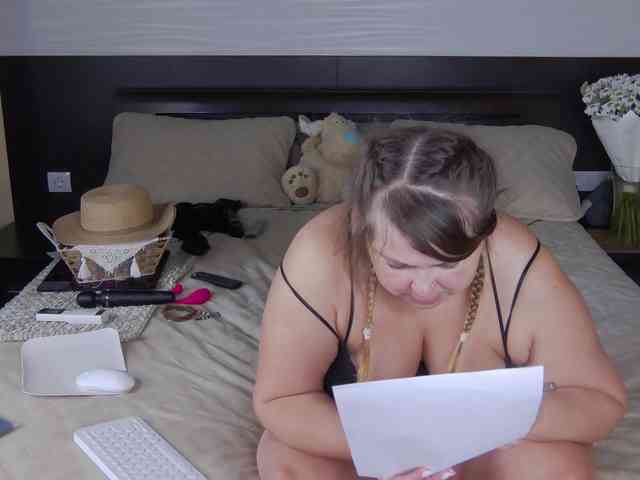 FLUFFY_BEAUTY webcam