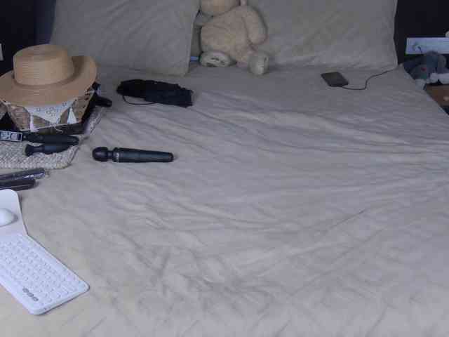 FLUFFY_BEAUTY webcam
