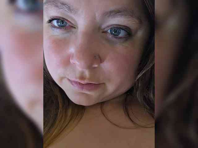 FLUFFY_BEAUTY webcam