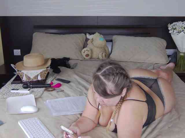 FLUFFY_BEAUTY webcam