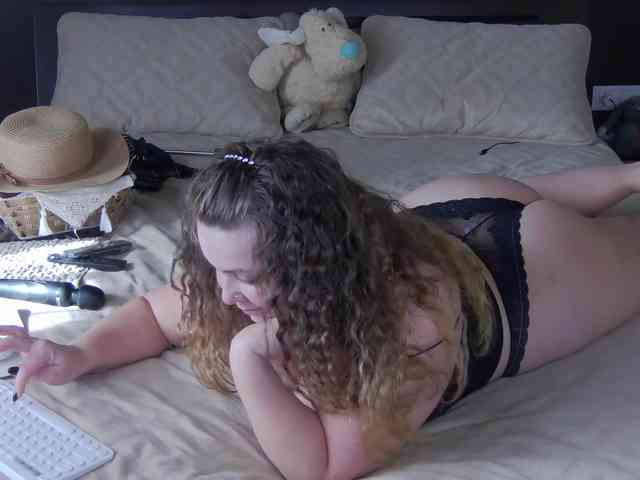 FLUFFY_BEAUTY webcam