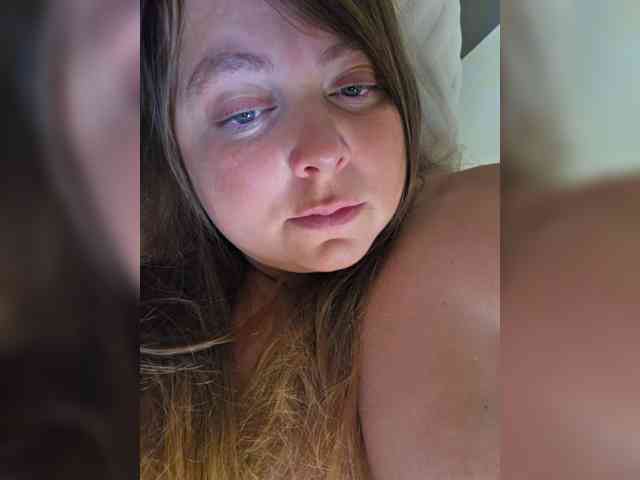 FLUFFY_BEAUTY webcam
