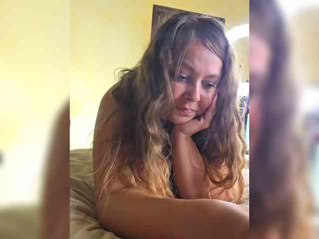 FLUFFY_BEAUTY webcam