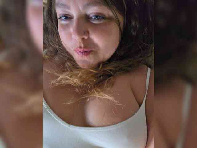 FLUFFY_BEAUTY webcam