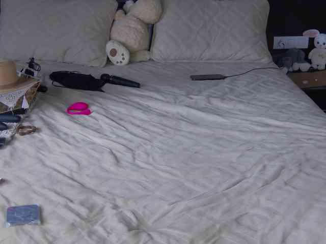 FLUFFY_BEAUTY webcam