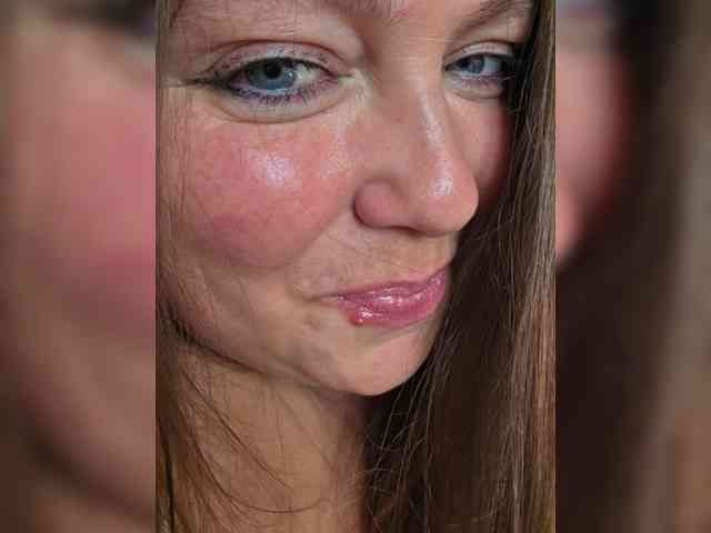 FLUFFY_BEAUTY webcam