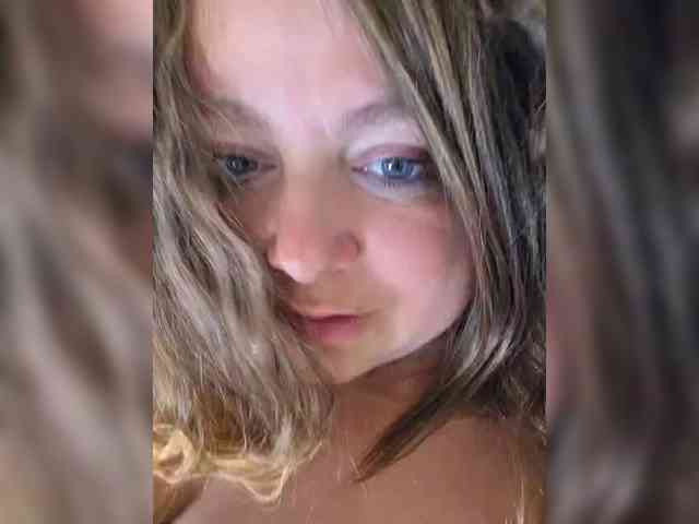 FLUFFY_BEAUTY webcam