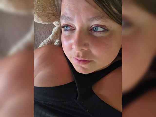 FLUFFY_BEAUTY webcam