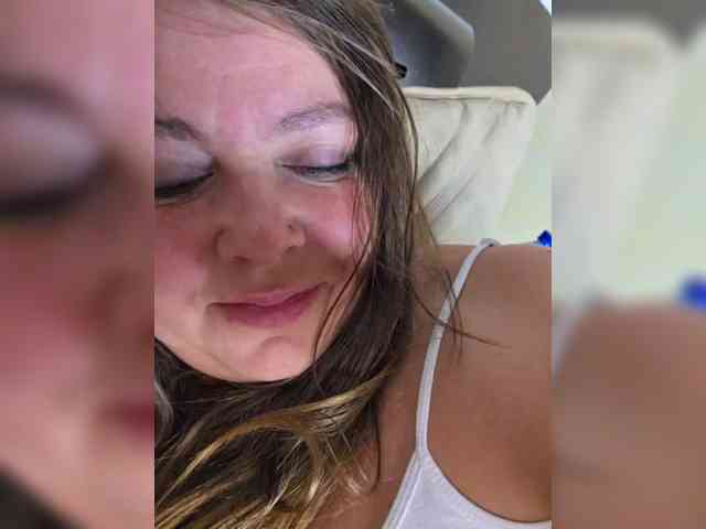 FLUFFY_BEAUTY webcam