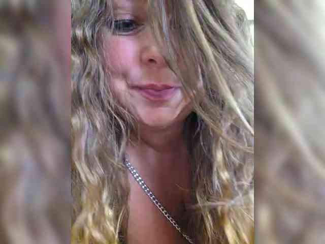 FLUFFY_BEAUTY webcam