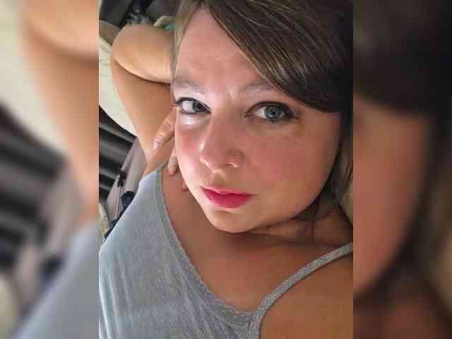 FLUFFY_BEAUTY webcam