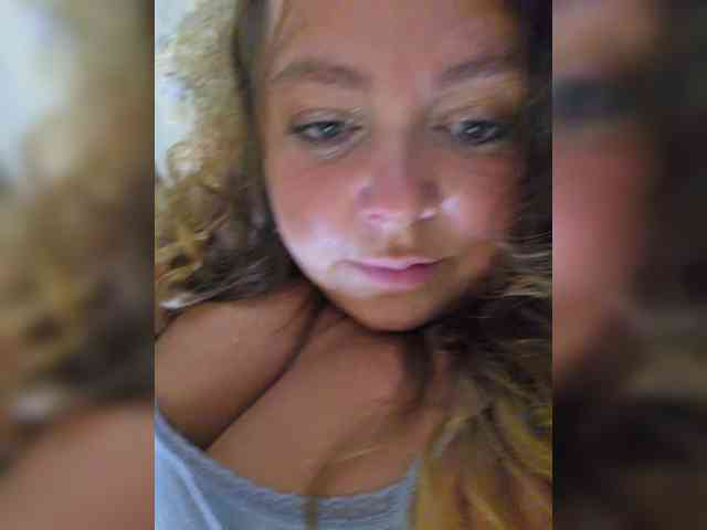 FLUFFY_BEAUTY webcam