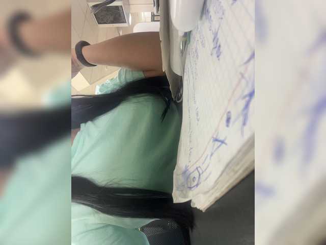 Valeria777161 live cam on BongaCams