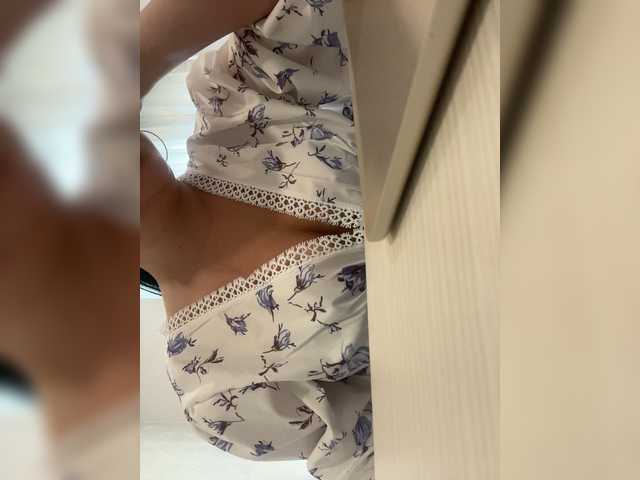 Valeria777161 live cam on BongaCams
