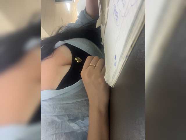 Valeria777161 Live Cam on BongaCams