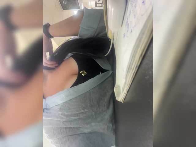 Valeria777161 live cam on BongaCams