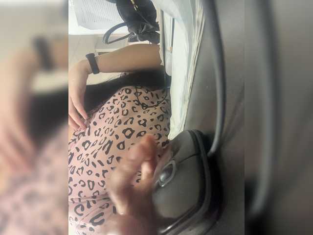 Valeria777161 live cam on BongaCams