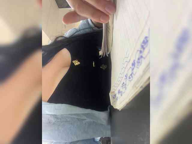 Valeria777161 webcam