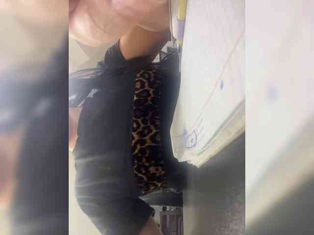 Valeria777161 webcam