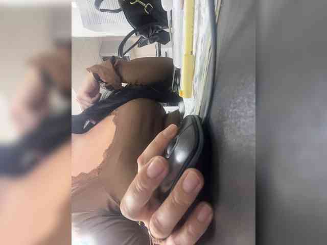 Valeria777161 webcam