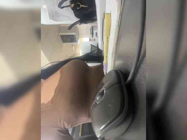 Valeria777161 webcam