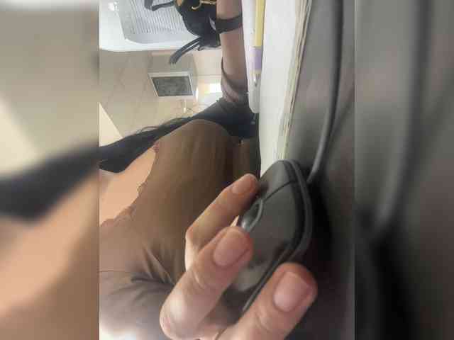 Valeria777161 webcam